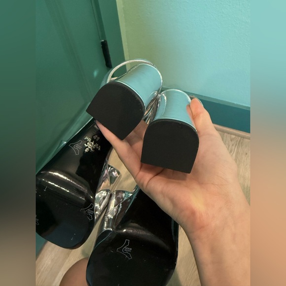 Prada Womens Metallic Leather Platform Heels Silver 41 - Picture 8 of 12